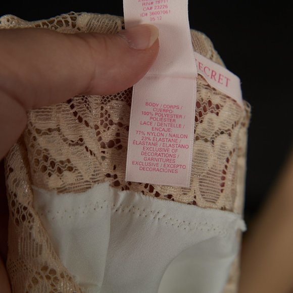 Victoria's Secret y2k Style Lace Slip Chemise Nightie Size Medium - Picture 9 of 9